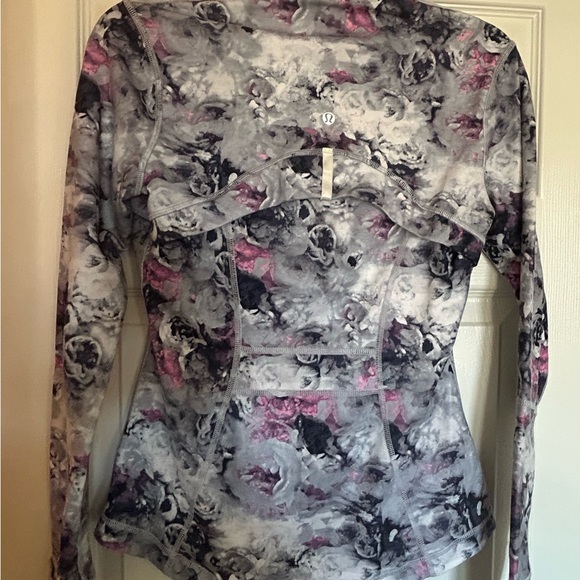 Rare Lululemon Define Jacket, Like New Condition, Sz 6.  Vintage - Picture 6 of 7